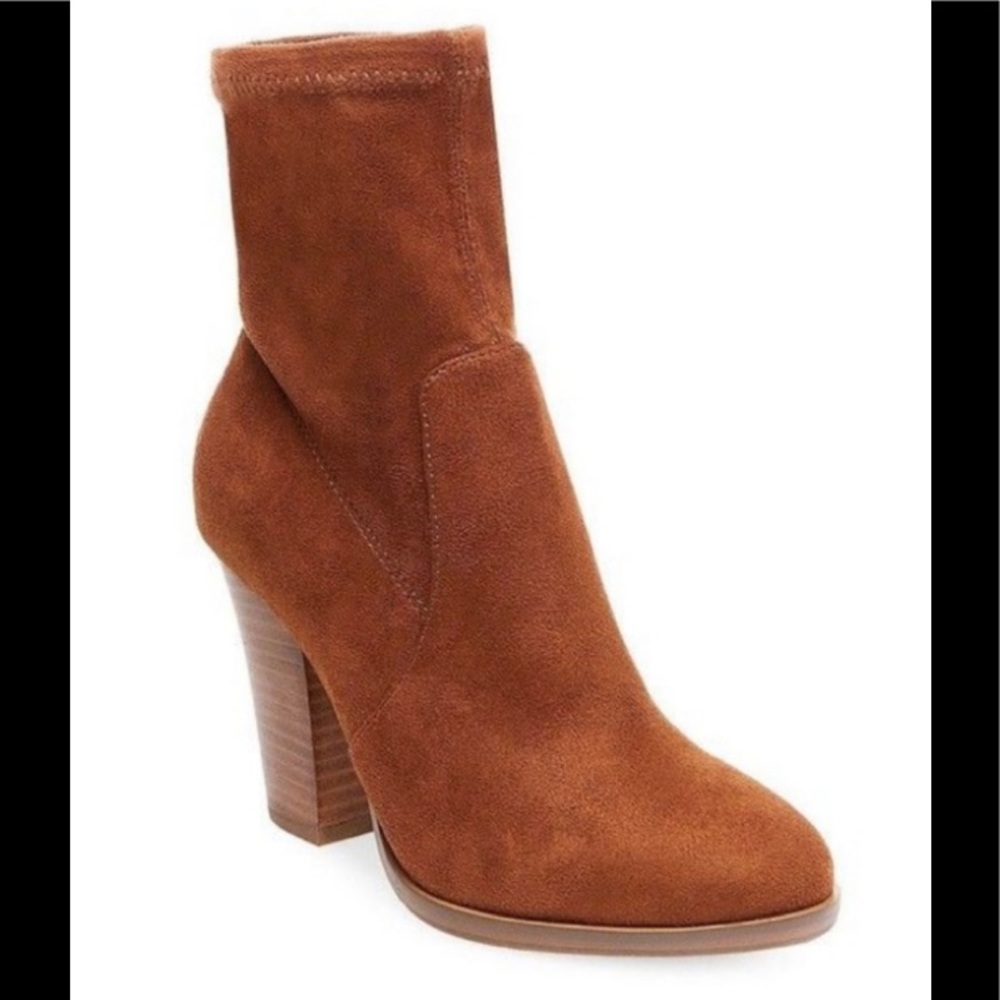 Steve Madden Cognac Suede Boots!